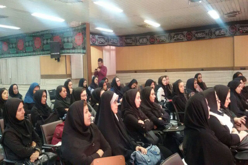 نشست فرهنگی با موضوع سلامت خانواده و زنان با رویکرد امر به معروف و نهی از منکر
