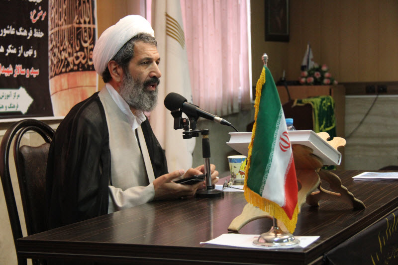 سخنرانی حاج آقا سامعی با موضوع حفظ فرهنگ عاشورایی همراه با نوحه سرایی و قرائت زیارت عاشورا