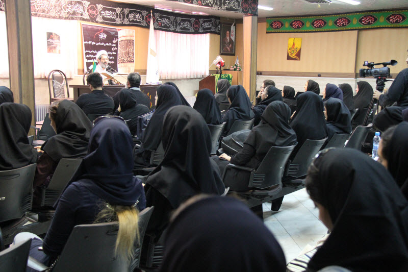 سخنرانی حاج آقا سامعی با موضوع حفظ فرهنگ عاشورایی همراه با نوحه سرایی و قرائت زیارت عاشورا